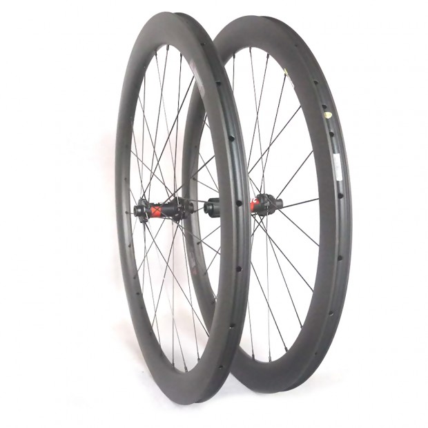 Ruedas de carbono para bicicleta de carretera 700C 60x26mm Tubeless Hookless / Tubular Freno de disco DT SWISS Hub Ruedas de carbono para bicicleta de carretera 700C 60x26mm Tubeless Hookless / Tubular Freno de disco DT SWISS Hub